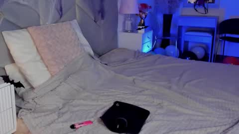 Mark online show from October 26, 10:21 am