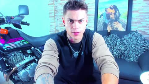 Snapshot of marko_toro__ chatting on December 12, 2:15 am Sebastian online show from December 12, 2:15 am