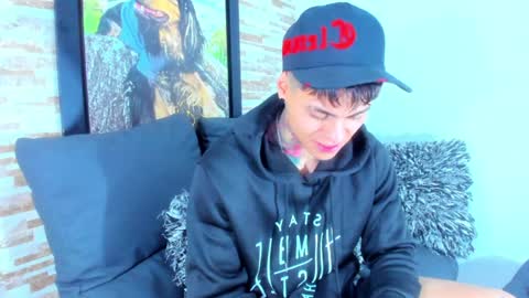 Snapshot of marko_toro__ chatting on December 23, 3:01 pm Sebastian online show from December 23, 3:01 pm