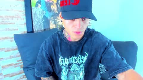 Snapshot of marko_toro__ chatting on December 31, 10:45 pm Sebastian online show from December 31, 10:45 pm