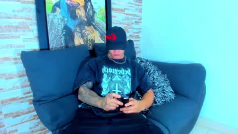 Snapshot of marko_toro__ chatting on January 1, 6:37 am Sebastian online show from January 1, 6:37 am