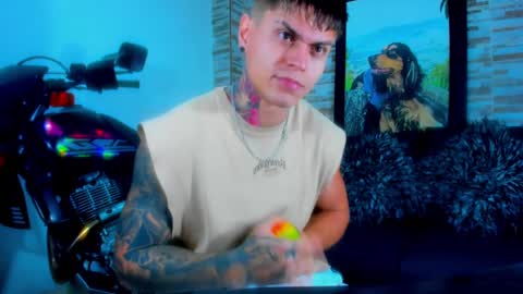 Snapshot of marko_toro__ chatting on February 13, 7:42 pm Sebastian online show from February 13, 7:42 pm