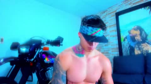 Snapshot of marko_toro__ chatting on March 12, 4:41 am Sebastian online show from March 12, 4:41 am