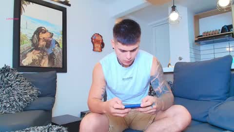 Snapshot of marko_toro__ chatting on October 22, 4:07 pm Sebastian online show from October 22, 4:07 pm