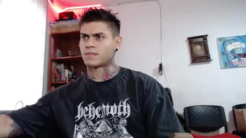 Snapshot of marko_toro__ chatting on November 20, 7:35 pm Sebastian online show from November 20, 7:35 pm