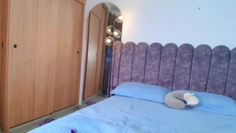 Snapshot of marko_toro__ chatting on November 25, 4:45 am Sebastian online show from November 25, 4:45 am