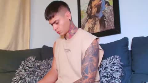 Snapshot of marko_toro__ chatting on November 30, 3:21 am Sebastian online show from November 30, 3:21 am