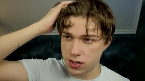 Snapshot of markshot_ chatting on November 25, 4:18 pm markshot_ online show from November 25, 4:18 pm