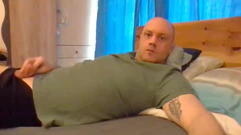 Snapshot of markus_7 chatting on April 13, 12:43 pm markus_7 online show from April 13, 12:43 pm