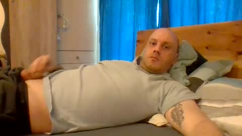 Snapshot of markus_7 chatting on June 14, 2:30 pm markus_7 online show from June 14, 2:30 pm