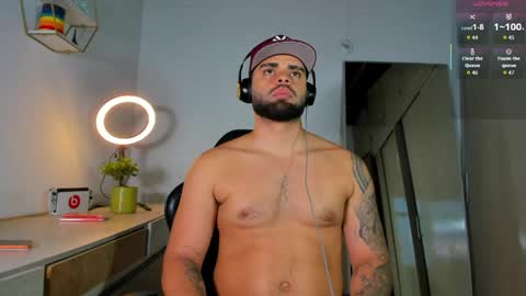 markus_tyler online show from May 3, 11:05 am