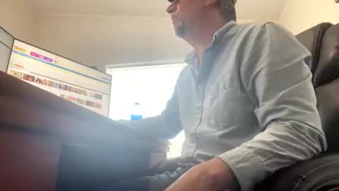 Snapshot of marky0029 chatting on March 24, 9:42 pm marky0029 online show from March 24, 9:42 pm