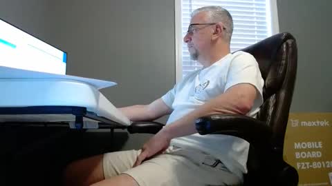 Snapshot of marky0029 chatting on April 2, 12:03 pm marky0029 online show from April 2, 12:03 pm