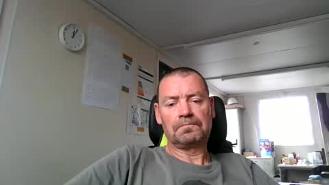 markyhowudoin online show from September 28, 11:04 am