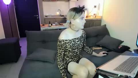 marla85 online show from June 10, 2:56 am