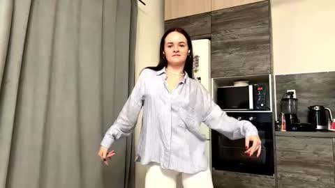 Maja online show from October 11, 8:35 am