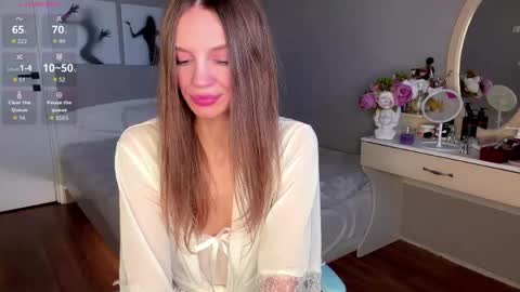 Snapshot of marlenamarschel chatting on May 9, 6:18 am Maja online show from May 9, 6:18 am