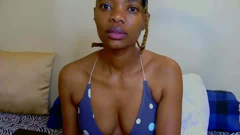 Snapshot of marly_babe chatting on March 15, 4:07 am Marly online show from March 15, 4:07 am