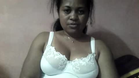 Snapshot of maro440 chatting on March 29, 10:59 am maro440 online show from March 29, 10:59 am