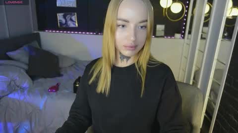 Snapshot of marquiissse chatting on December 14, 5:35 am Marquise online show from December 14, 5:35 am