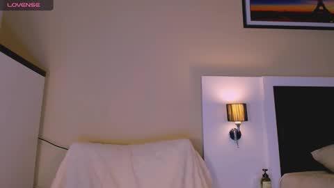 Snapshot of marrenar chatting on October 4, 4:21 am Mari online show from October 4, 4:21 am