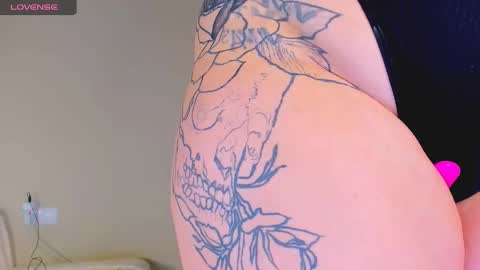 Snapshot of marrenar chatting on October 5, 4:22 am Mari online show from October 5, 4:22 am