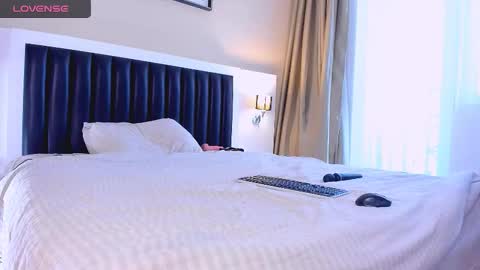 Snapshot of marrenar chatting on November 27, 7:10 am Mari online show from November 27, 7:10 am