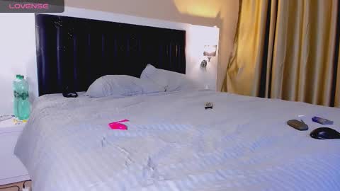 Snapshot of marrenar chatting on January 7, 7:55 am Mari online show from January 7, 7:55 am