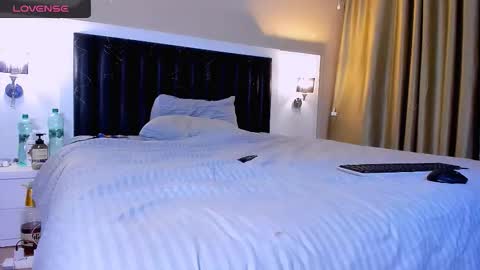 Snapshot of marrenar chatting on January 14, 11:05 am Mari online show from January 14, 11:05 am