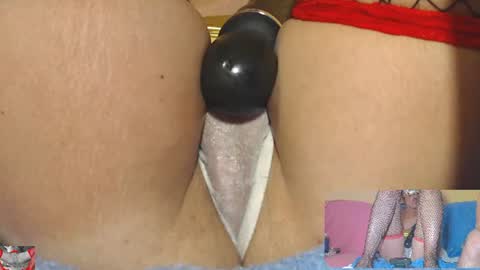   online show from August 8, 12:40 pm