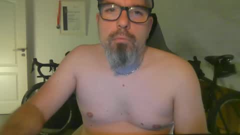Snapshot of marriedcock1980 chatting on December 10, 4:49 pm marriedcock1980 online show from December 10, 4:49 pm