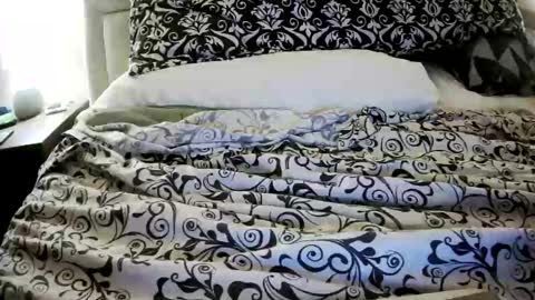 Jess and Nick online show from March 11, 3:12 am