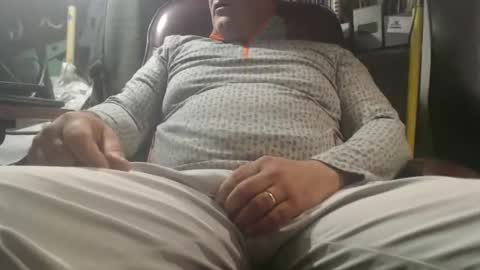 only fans marrieddad19751975 online show from May 19, 7:37 am
