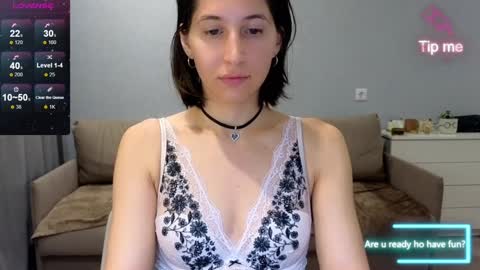 Snapshot of marrycolins chatting on December 14, 2:23 am marrycolins online show from December 14, 2:23 am