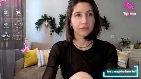 Snapshot of marrycolins chatting on December 23, 5:39 am marrycolins online show from December 23, 5:39 am