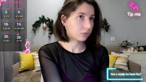 Snapshot of marrycolins chatting on January 3, 10:52 am marrycolins online show from January 3, 10:52 am