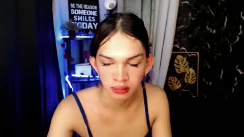 Snapshot of marryme_leixx chatting on March 23, 2:48 am LEIXX online show from March 23, 2:48 am