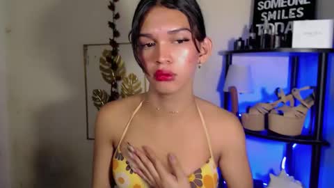 Snapshot of marryme_leixx chatting on March 28, 8:36 am LEIXX online show from March 28, 8:36 am