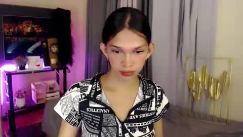 Snapshot of marryme_leixx chatting on April 17, 10:07 am LEIXX online show from April 17, 10:07 am