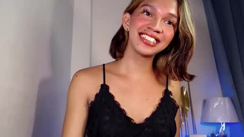 Snapshot of marryme_leixx chatting on June 9, 1:01 pm LEIXX online show from June 9, 1:01 pm