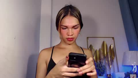Snapshot of marryme_leixx chatting on June 15, 7:21 am LEIXX online show from June 15, 7:21 am