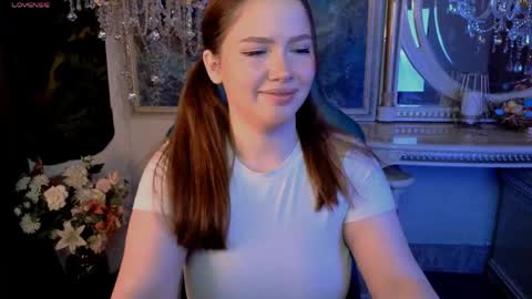 Snapshot of marrymilash chatting on April 9, 6:19 am marrymilash online show from April 9, 6:19 am