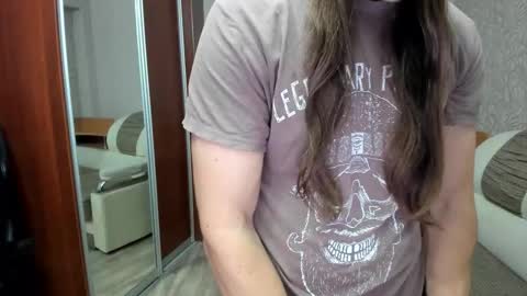 Alan online show from October 12, 5:45 pm