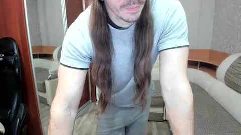 Alan online show from February 3, 6:46 pm