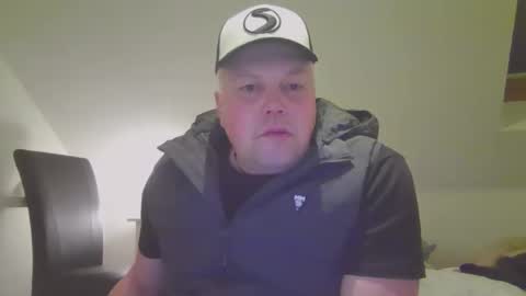 mars0481 online show from November 18, 10:14 pm