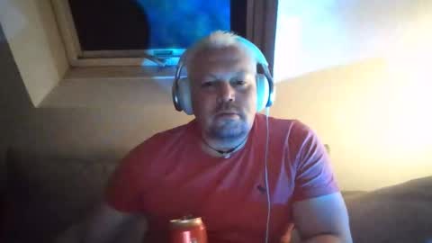Snapshot of mars0481 chatting on April 18, 11:05 pm mars0481 online show from April 18, 11:05 pm