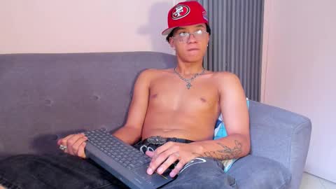 MARSHALL online show from March 4, 1:28 pm