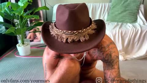 marsloveyou online show from October 14, 1:50 am