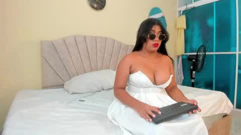marsmith_1 online show from April 26, 4:15 pm
