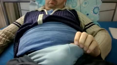 Martin83 online show from November 8, 1:00 pm